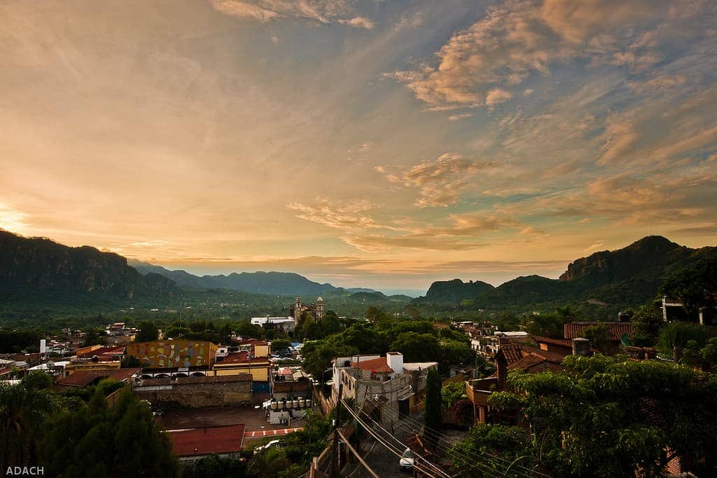 Atardecer en Tepoztlán, Morelos.