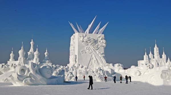 Snow Festival in Harbin, China Photo: http://www.harbinice.com/