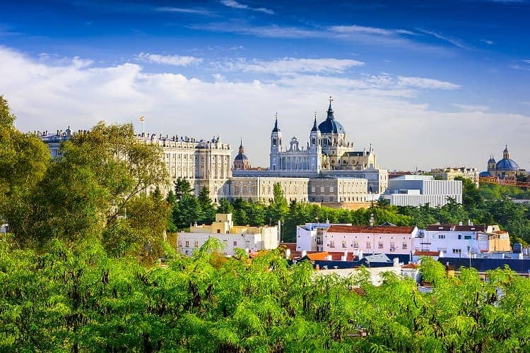 La Almudena Catedral