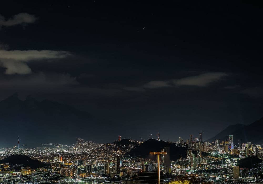 Monterrey de noche