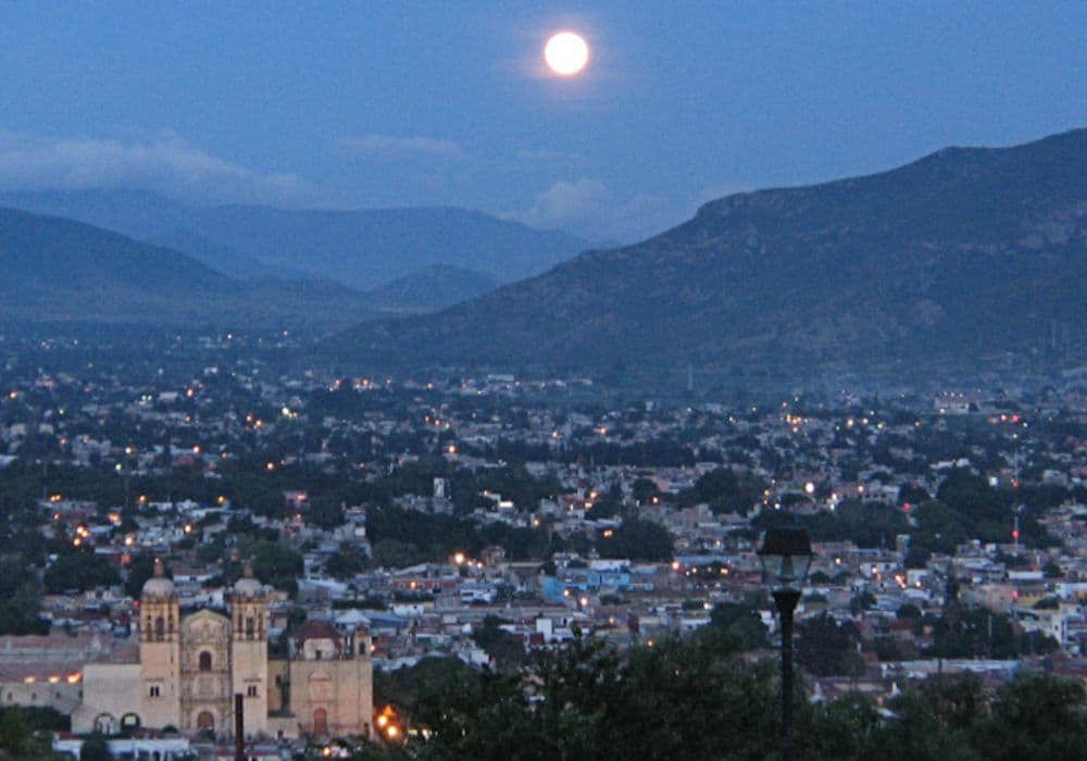 Oaxaca en la noche