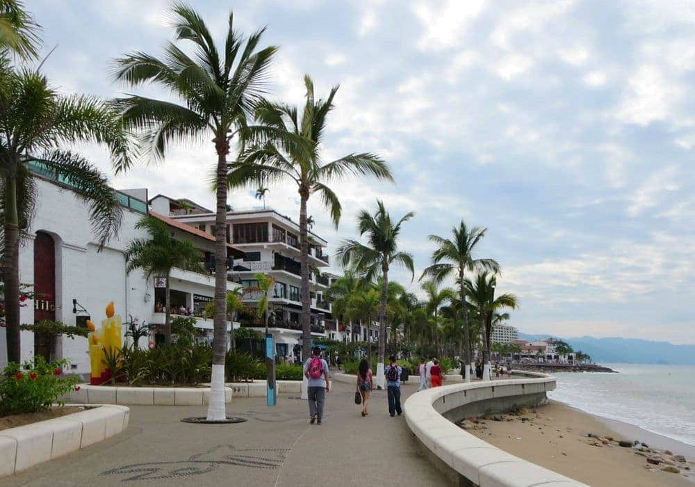 malecón de Puerto Vallarta