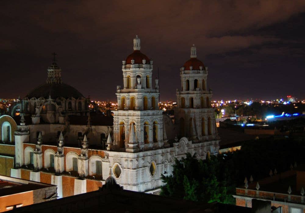 catedral en la noche, Puebla