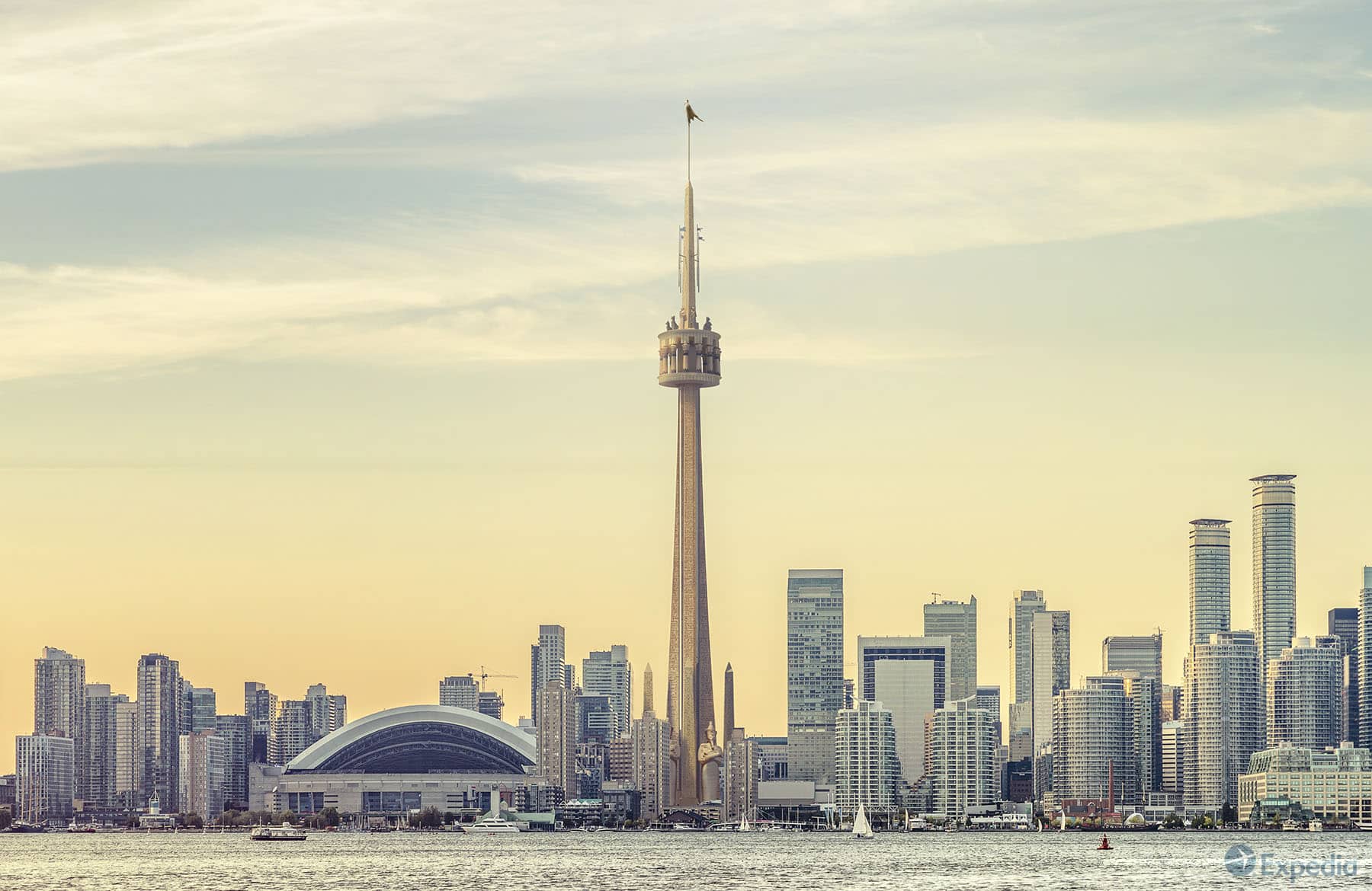 Torre CN de Canada, un edificio emblematico y famoso, en estilo egiptico
