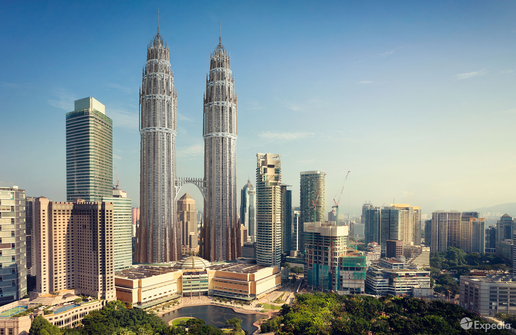 Torres Patronas Kuala Lumpur. En estilo totalmente diferente.